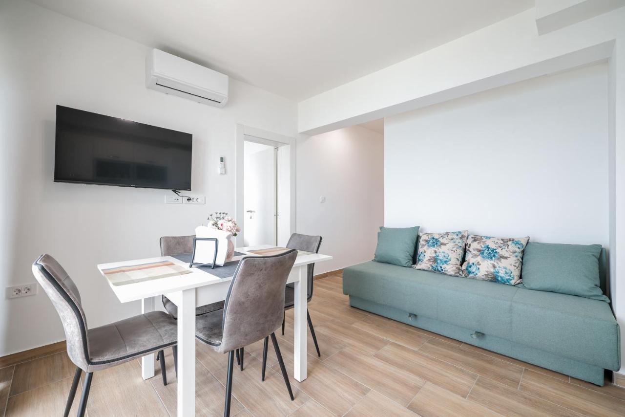 Beachfront Apartments Tic With Seaview Miletici Экстерьер фото