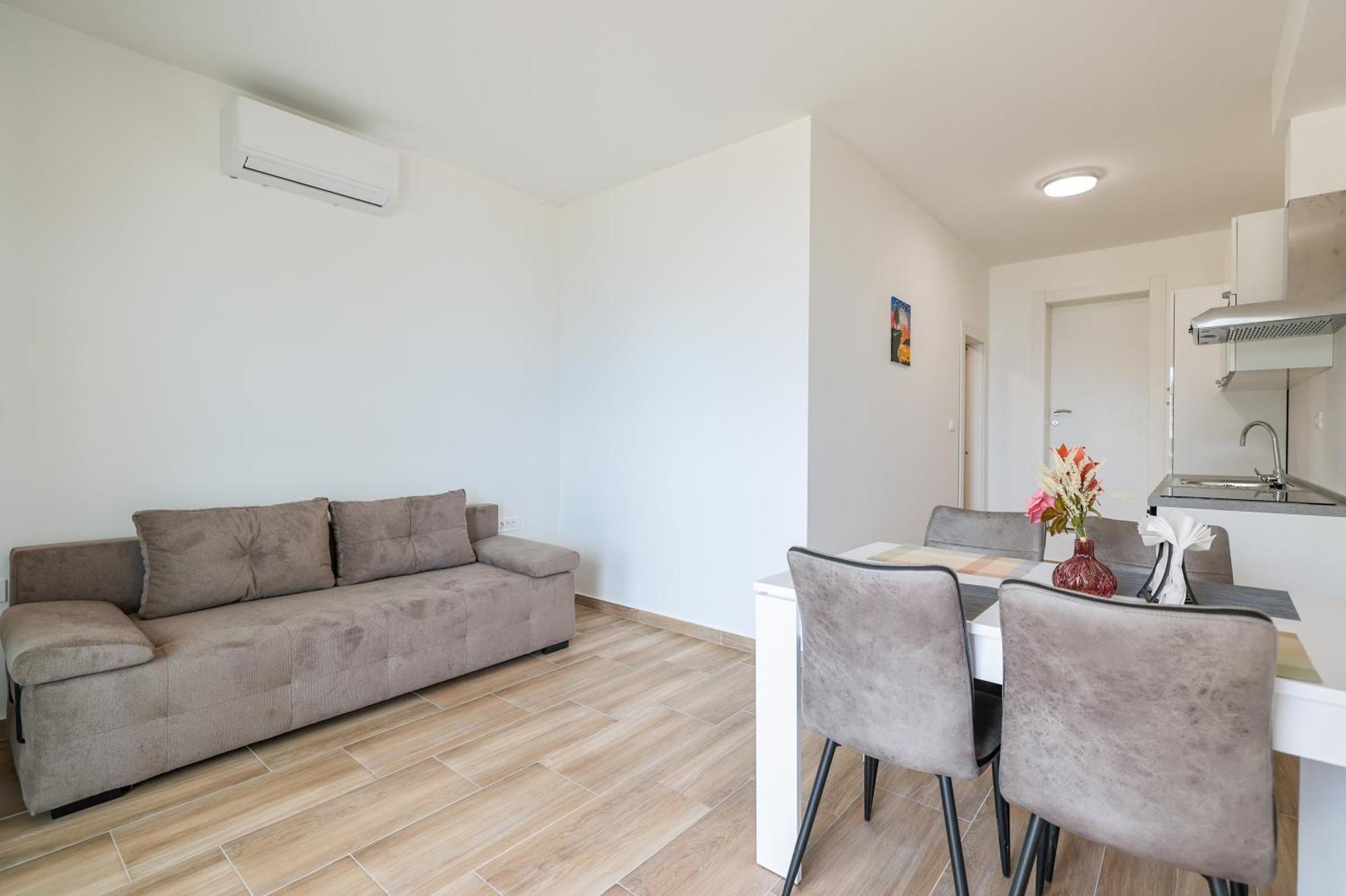 Beachfront Apartments Tic With Seaview Miletici Экстерьер фото