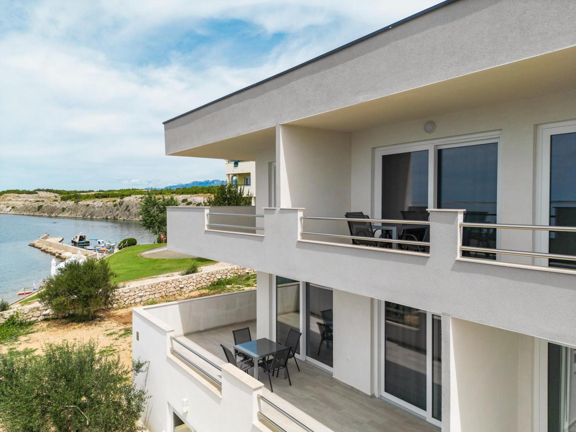 Beachfront Apartments Tic With Seaview Miletici Экстерьер фото